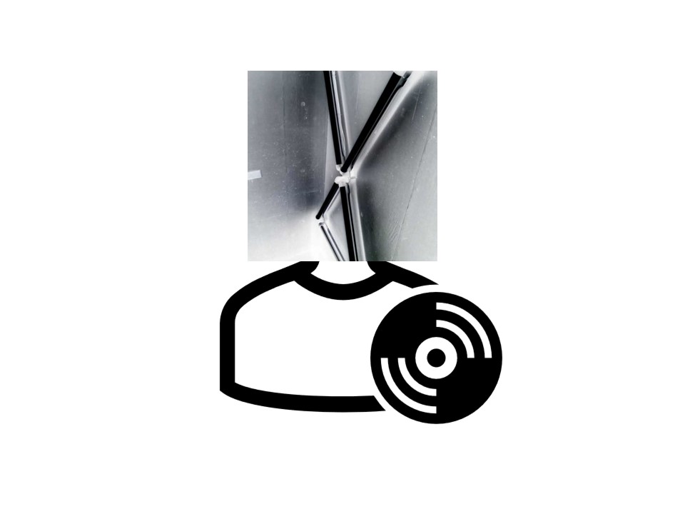 KunのTwitterアイコンが顔になっていて、レコードを持っている人間のバストアップのイラスト